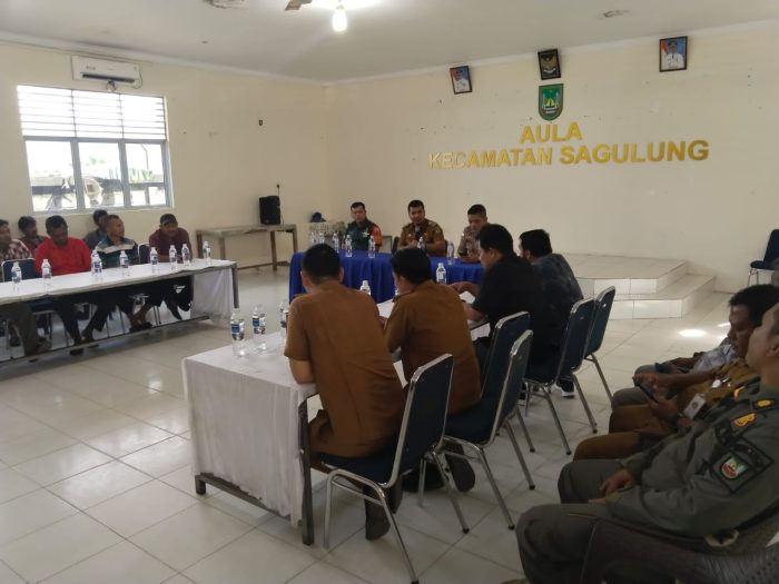 Buaya Muncul di Saluran Air, Kapolsek Sagulung Meminta Masyarakat Waspada, Kami akan Tindaklanjuti Secepat Mungkin!