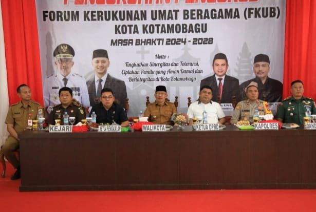 Walikota Asripan Nani Kukuhkan Pengurus FKUB Kotamobagu Masa Bakti 2024 – 2028