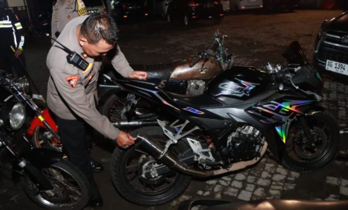 Gelar Patroli Gabungan Polres Kediri Amankan Puluhan Motor Berknalpot Brong