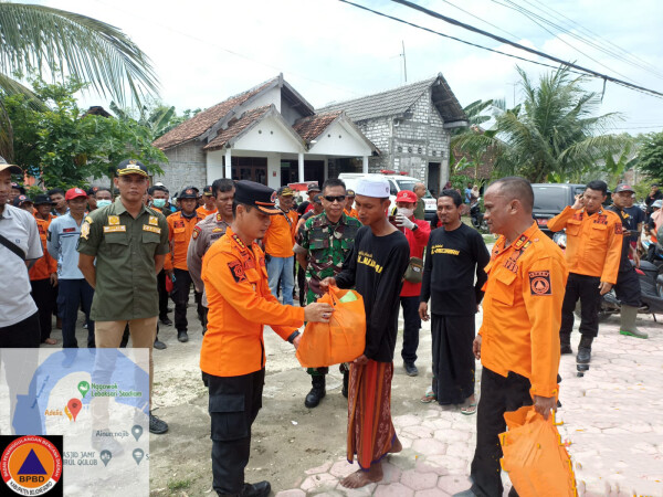 BPBD Bojonegoro dan Tim SAR Gabungan Evakuasi Korban Tenggelam di Sungai Bengawan Solo