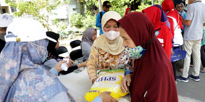 Stok Beras 52 Ton Pemkot Surabaya Pastikan Ketersediaan Aman