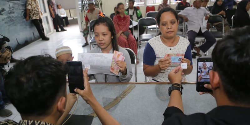Penyaluran BLT Permakanan Surabaya Periode Januari 2024 Capai 100 Persen
