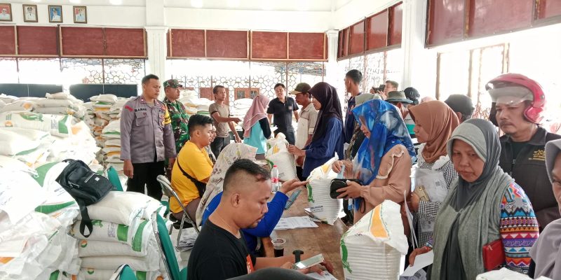 TNI-Polri Pantau Penyaluran Bantuan Pangan Cadangan Beras Pemerintah Dari Kementrian Pangan