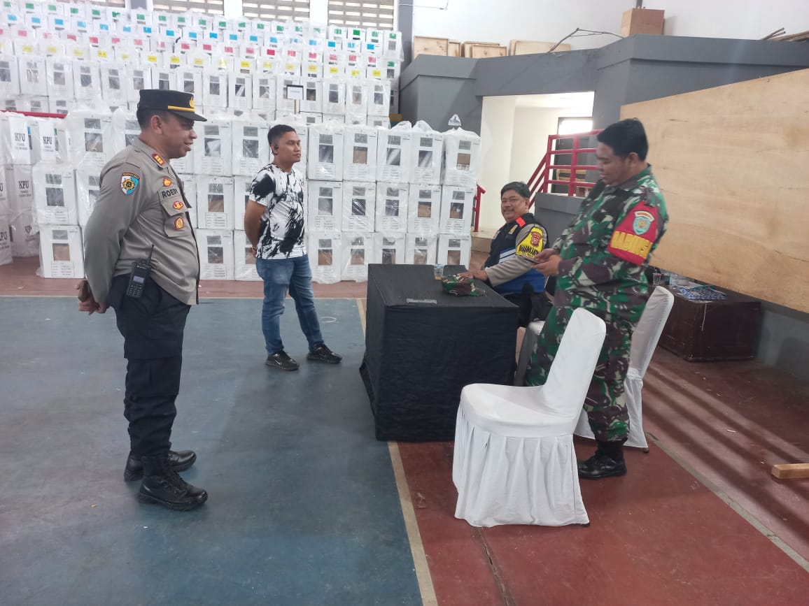 Jajaran Polres Purwakarta Perketat Penjaga Gudang Logistik Yang Tersebar Di 17 Lokasi PPK Se-Kabupaten