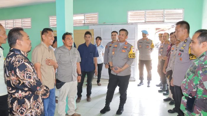 Kapolres Pekalongan Pantau Rapat Pleno Terbuka Rekapitulasi Hasil Penghitungan Perolehan Suara Tingkat Kecamatan