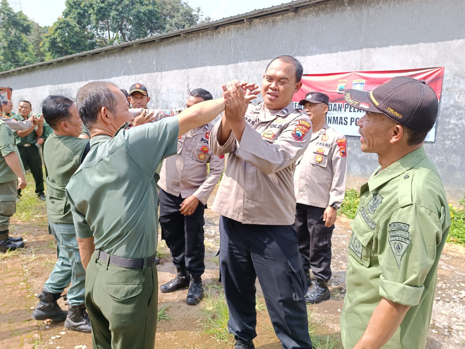 Tingkatkan Kemampuan, Polres Batang Beri Pembinaan dan Pelatihan Pada Anggota Polsus Kehutanan