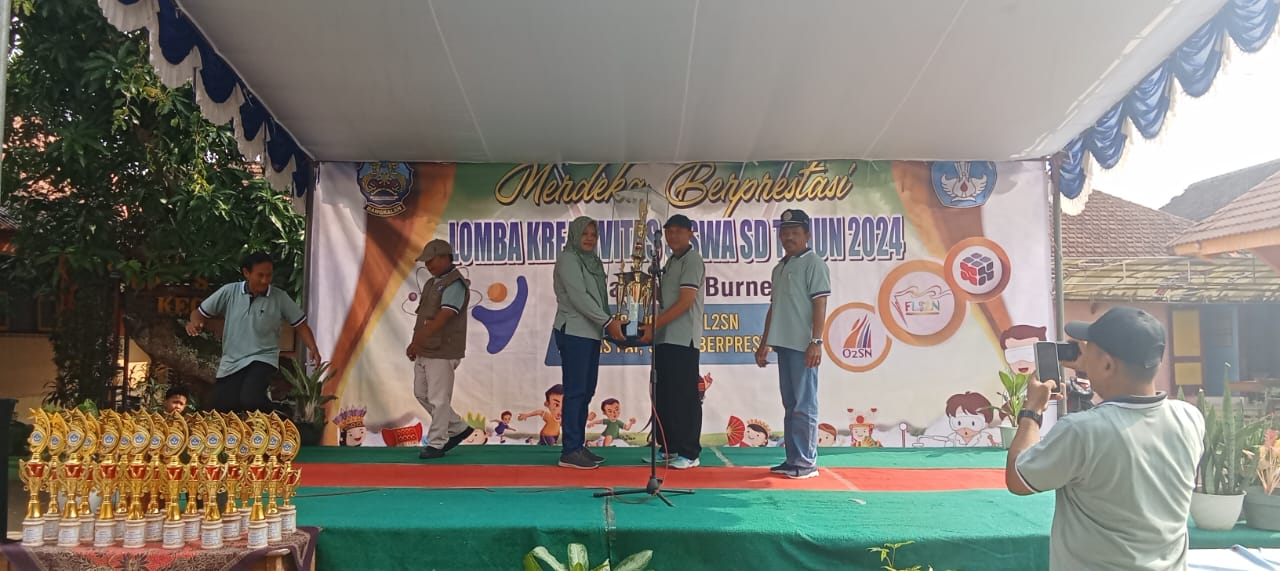 Ratusan Pelajar UPTD SDN Memeriahkan FLS2N kecamatan Burneh