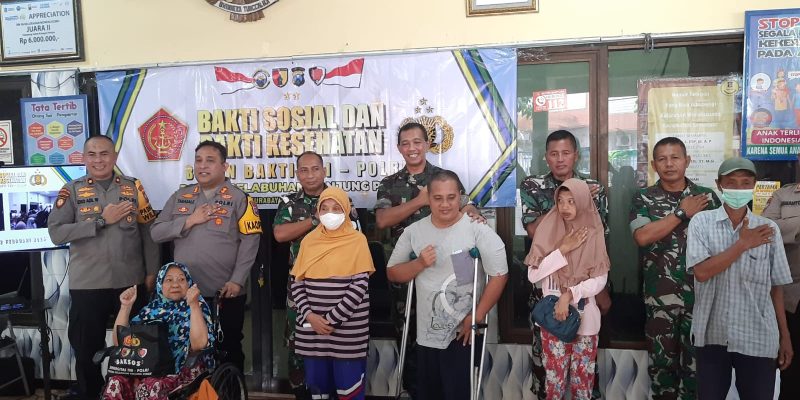 Polres Pelabuhan Tanjung Perak Gelar Bakti Kesehatan Dalam Rangka Bulan Bakti TNI – Polri