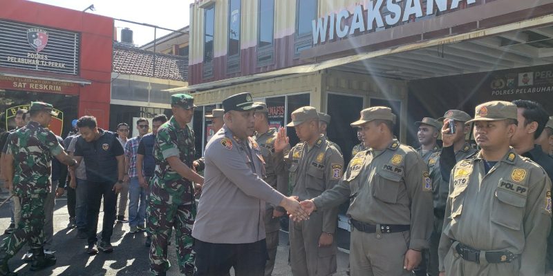 Bulan Bakti  TNI – Polri Polres Pelabuhan Tanjung Perak  Gelar Patroli Skala Besar