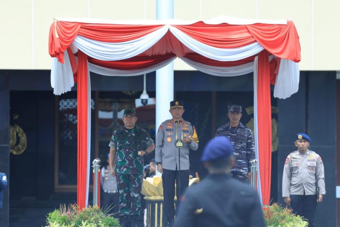 Kapolda Jatim Pimpin Apel Gelar Pasukan Gabungan Bulan Bhakti TNI Polri Tahun 2024