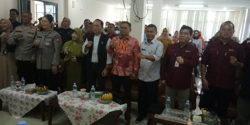 Asisten Ekonomi dan Pembangunan Kota Depok Fitriawan Membuka Forum Rencana Kerja Kota Depok