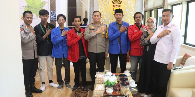 Bersama Organisasi Mahasiswa Kapolres Nganjuk Laksanakan Program Nusantara Cooling System