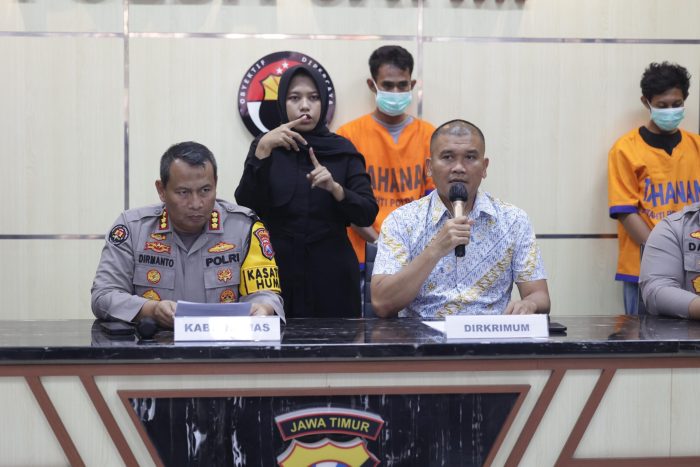 Tim Jatanras Ditreskrimum Polda Jatim Berhasil Tangkap Para Tersangka Motif Lempar Bondet Rumah Ketua KPPS Di Pamekasan