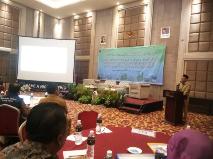 Asisten Administrasi Umum Sekda Kota Depok Nina Zusana Membuka Acara  Forum Rencana Kerja Kepegawaian Sumber Daya Manusia  Kota Depok Tahun 2025