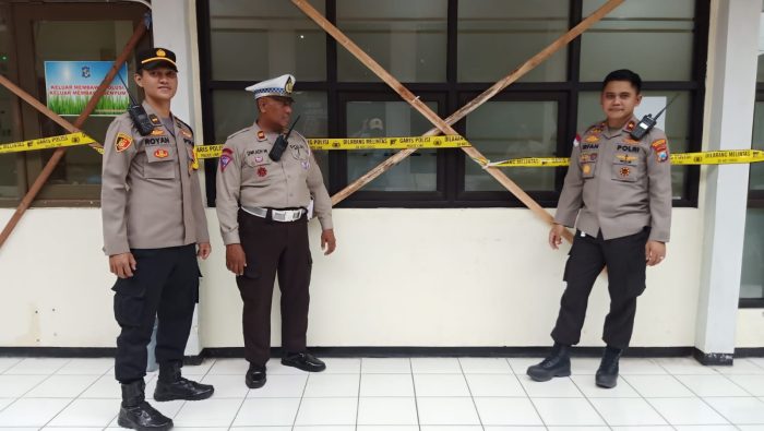 Rekapitulasi Suara PPK Simokerto Selesai Polisi Amankan Gudang Kotak Suara
