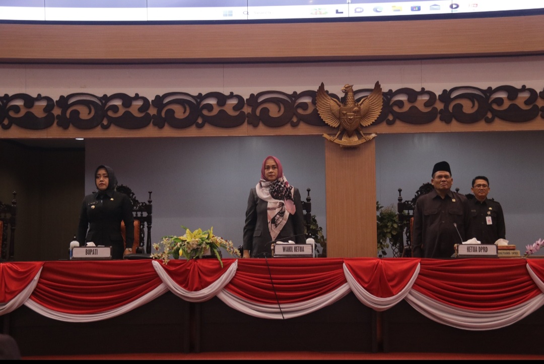 Bupati Mojokerto Hadiri Rapat Paripurna Penyampaian Nota Penjelasan Atas Laporan Keterangan Pertanggungjawaban 2023