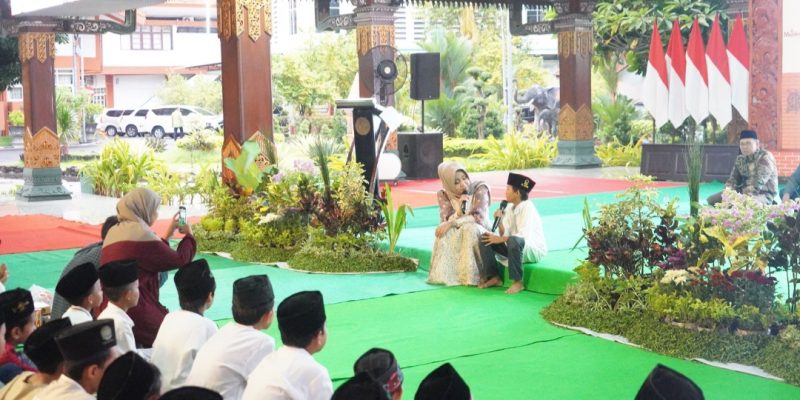 Buka Puasa Ceria, Bupati Ikfina Sebar Kebahagiaan Dan Keberkahan Ramadhan Bersama 400 Anak Yatim