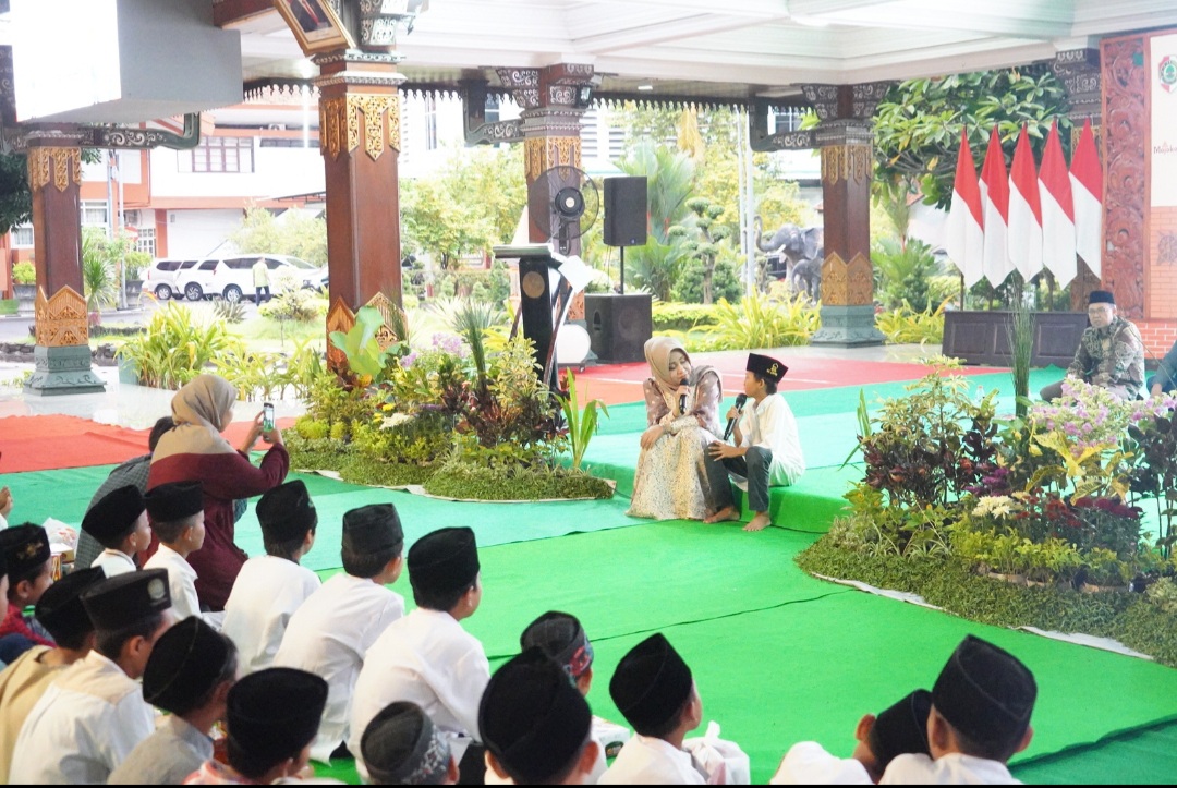 Buka Puasa Ceria, Bupati Ikfina Sebar Kebahagiaan Dan Keberkahan Ramadhan Bersama 400 Anak Yatim