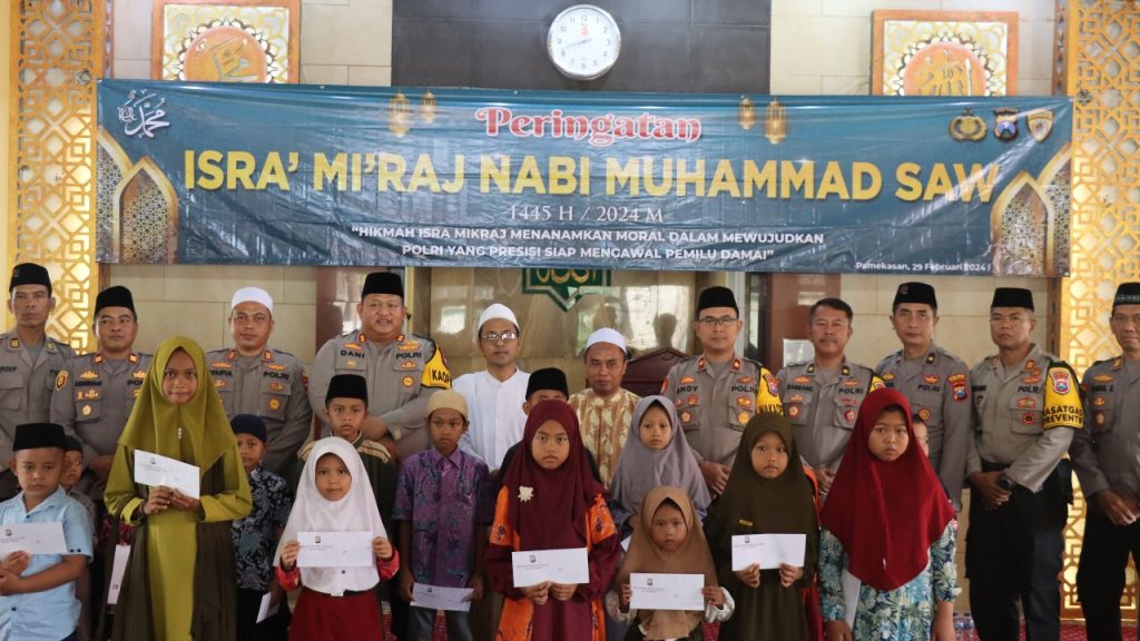 Kapolres Pamekasan Gelar Isra’ Mi’raj Nabi Muhammad SAW dan Santuni Anak Yatim