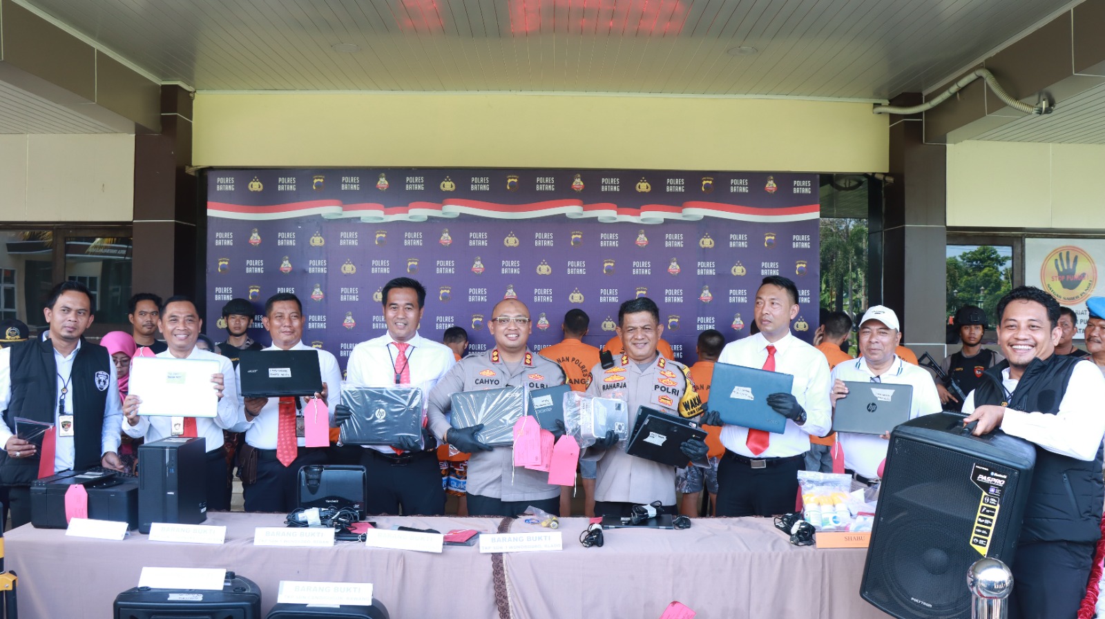 Polres Batang Berhasil Membekuk Pelaku Pencurian Barang Elektronik di 11 Sekolah