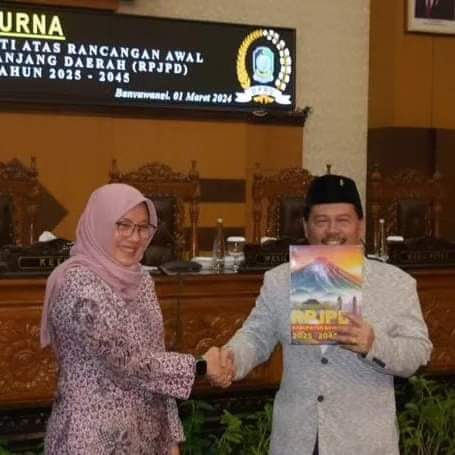 Paripurna Penyampaian Nota Ranwal RPJPD Banyuwangi Tahun 2025-2045