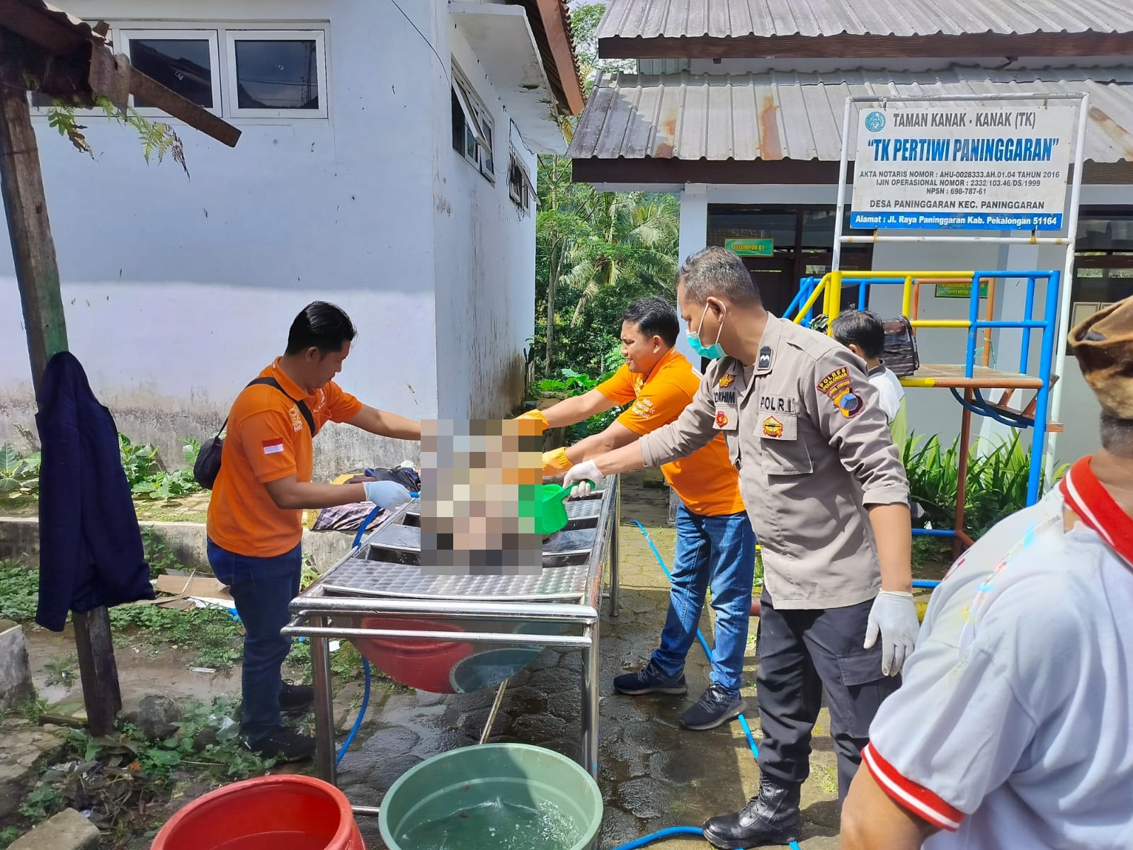 Sesosok Mayat Ditemukan di Komplek Kantor Kecamatan Paninggaran Pekalongan, Polisi Lakukan Olah TKP