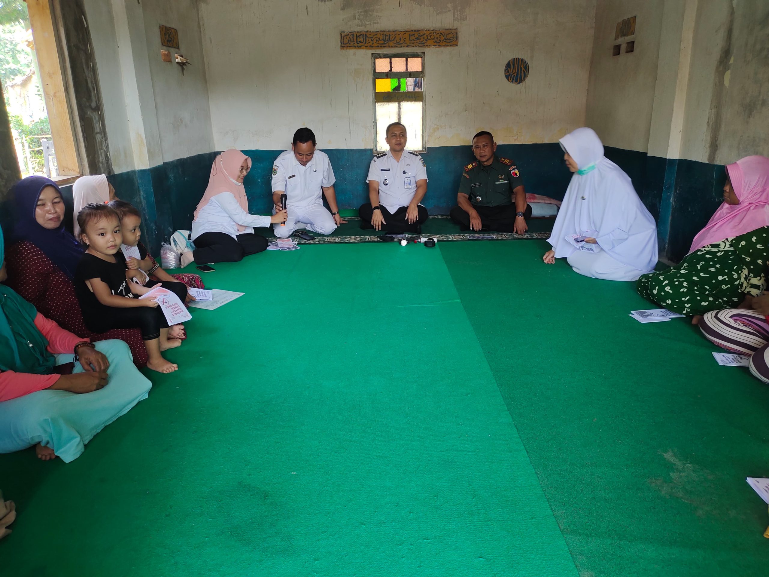 Danramil 0822/02 Curahdami Ikut Sosialisasikan Pencegahan DBD