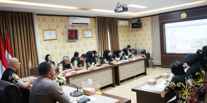 Karumkit Bhayangkara Sosialisasikan Rapim Tingkat Polda Kalteng Tahun 2024 Kepada Personel