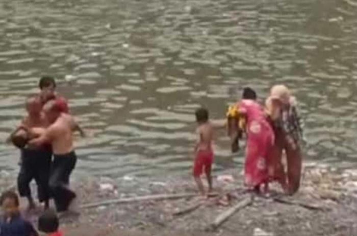 Bocah 6 Tahun Tewas Tenggelam Di Sungai Kedunglarangan Di Bangil