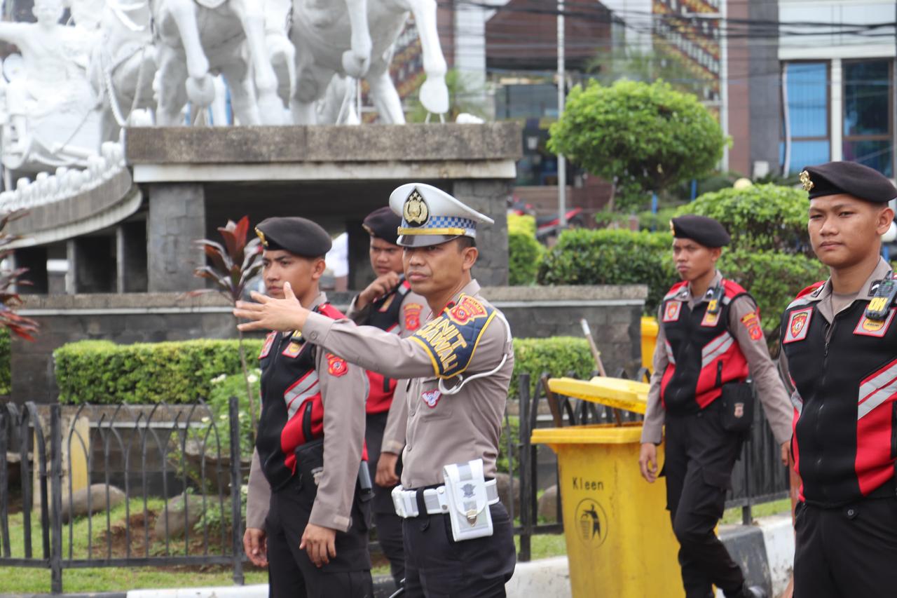Menyambut Ramadhan Polres Purwakarta Terjunkan Sebanyak 64 Personel Pengamanan Pawai Akbar 1445 H