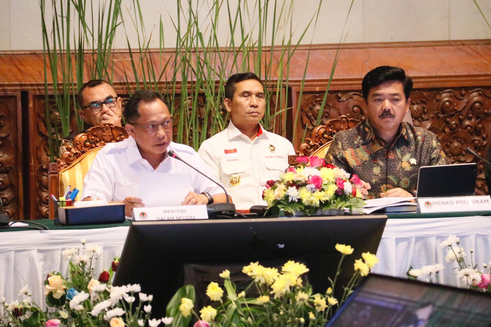 Kapolda Rakorsus Bersama Menteri LHK dan Forkopimda Maksimalkan Karhutla