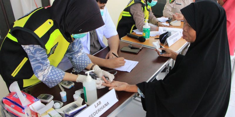 Rumkit Bhayangkara Beri Layanan Kesehatan Bagi Korban Banjir