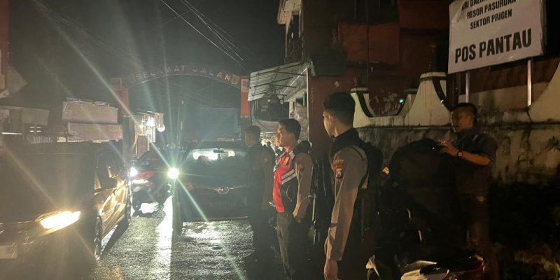 Jamin Kamtibmas Jelang Sahur, Polres Pasuruan Gelar Patroli Asmara Fajar