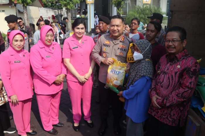 Polres Pasuruan Bersama Bhayangkari dan Pemkab Gelar “Bazar Sembako Murah Ramadhan