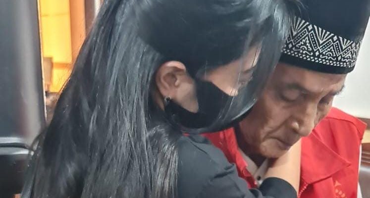 Seorang Kakek Lansia Di Purwakarta Dituntut Dua Tahun Penjara, Hanya Gegara Mempertahankan Diri Akibat Salah Paham