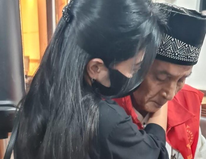Seorang Kakek Lansia Di Purwakarta Dituntut Dua Tahun Penjara, Hanya Gegara Mempertahankan Diri Akibat Salah Paham