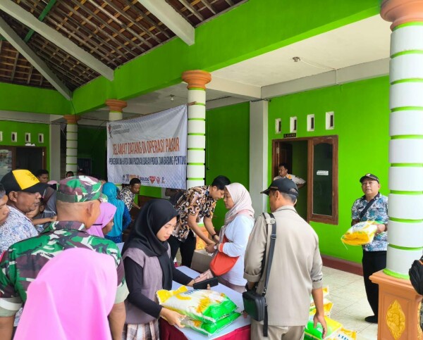 Pasar Beras Murah Terus Digelar, Pemkab Bojonegoro Melalui Disdagkop UM Targetkan 75 Titik Selama Setahun