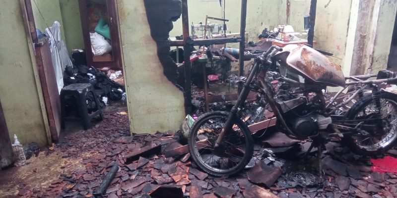 Lalai Menuang Bensin di Dekat Kompor, Sebuah Rumah di Pekalongan Terbakar