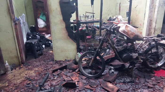 Lalai Menuang Bensin di Dekat Kompor, Sebuah Rumah di Pekalongan Terbakar