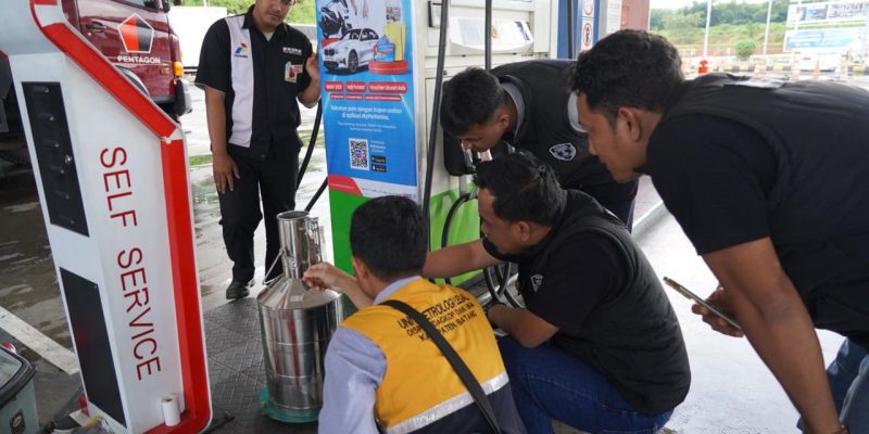 Langkah Proaktif Polres Batang : Pengecekan Nozzle BBM dan Imbauan Pada Petugas SPBU