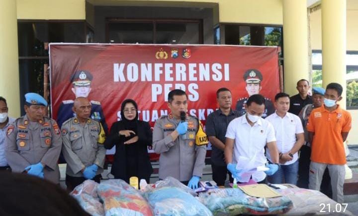 Konferensi Pers Penemuan Mayat Perempuan Tanpa Identitas di Rejoso