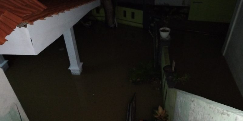 Hingga Malam, Korban Banjir Di Sampang Belum Terima Bantuan Dari Pemerintah