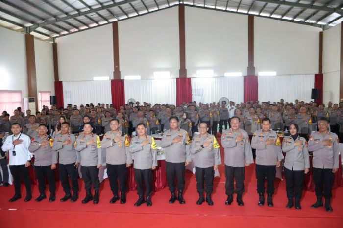 Kabaharkam Polri Berkunjung Ke Polres Gowa, Jalin Silaturahmi Dan Berikan Semangat