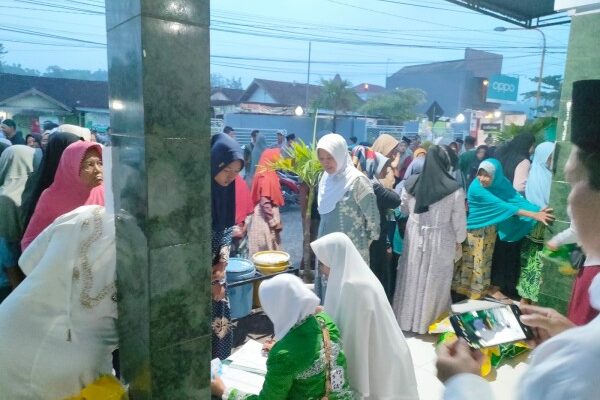 Langkah Pemkab Bojonegoro Gelar Pasar Murah untuk Tekan Inflasi Dapat Apresiasi dari Pj Gubernur Jatim