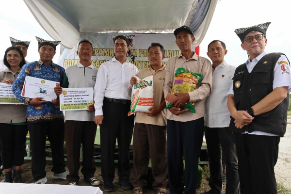 Menteri Pertanian Kunjungan Kerja di Bojonegoro, Siapkan Bantuan Pompanisasi untuk Peningkatan Produksi Padi