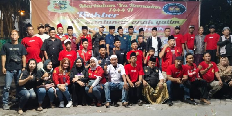 Ketum Srikandi Madas Hadiri Acara Bagi Bagi Takjil Dan Santunan Anak Yatim MADAS DPC Gresik