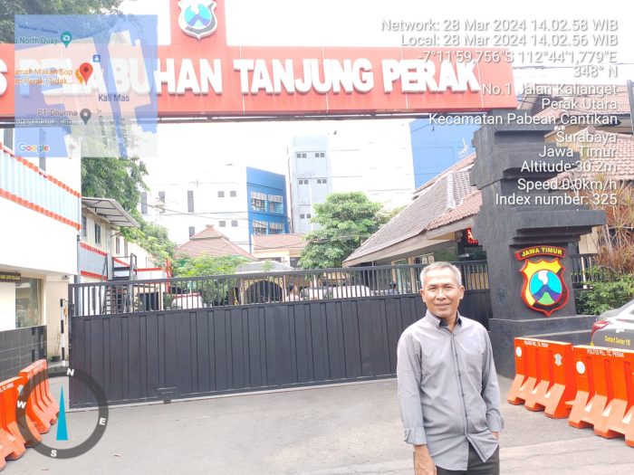 H.Haris Datangi Penyidik Polres Pelabuhan Tanjung Perak Karena Proses Laporannya Di Anggap Lambat Dan Hanya 1 Orang Tersangka dari 3 Orang Yang Di Laporkan