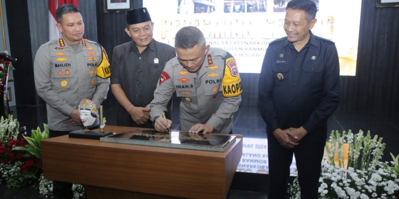 Kapolda Jawa Timur Resmikan Gedung Opsnal Polresta Malang Kota
