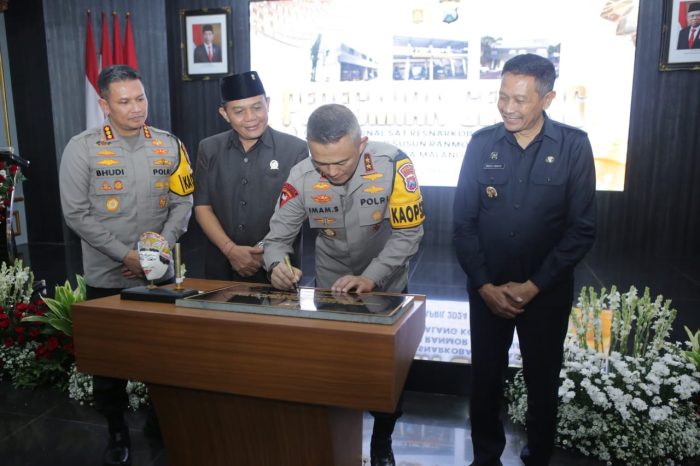 Kapolda Jawa Timur Resmikan Gedung Opsnal Polresta Malang Kota