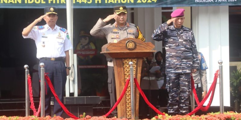 Jamin Mudik Hari Raya Aman, Kapolres Pasuruan Pimpin Apel Gelar Pasukan Ops Ketupat 2024